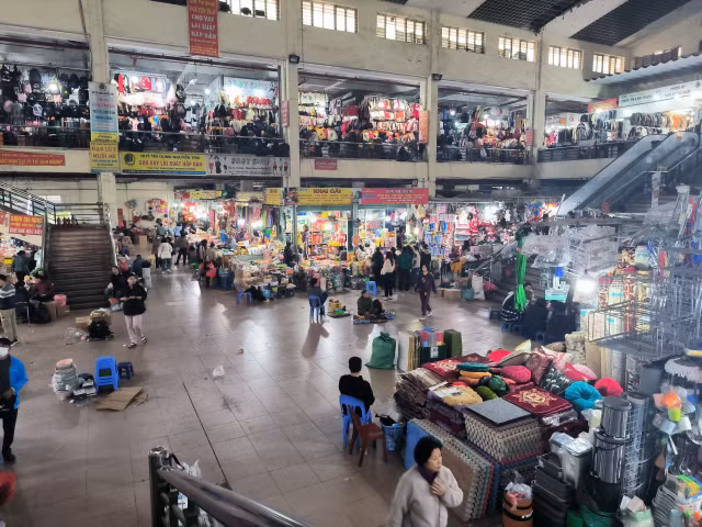 Cho truyen thong e am dip can Tet, tieu thuong lo lang-Hinh-5