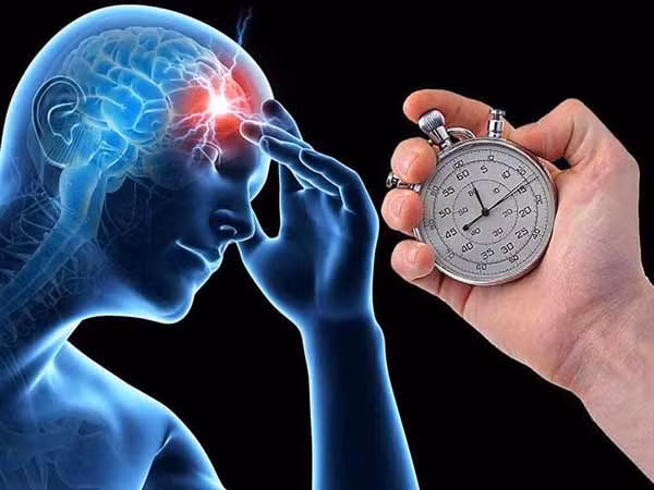 Dau hieu bat thuong nhan biet nhoi mau nao-Hinh-4