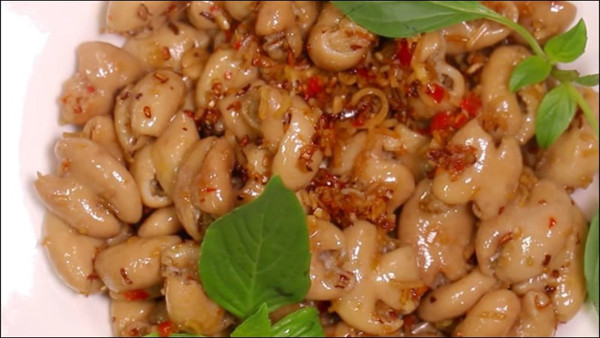 Những món ngon chế biến từ lòng heo - Hình 7 Nhung mon ngon che bien tu long heo-Hinh-7