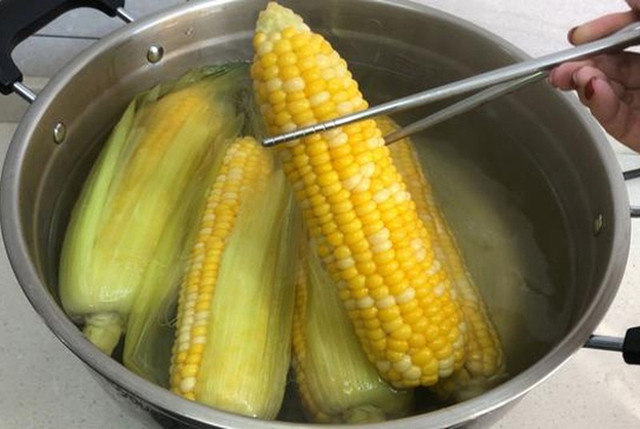 Cách bảo quản ngô dù để lâu ngày vẫn tươi ngọt như mới - Hình 9 Cach bao quan ngo du de lau ngay van tuoi ngot nhu moi-Hinh-9