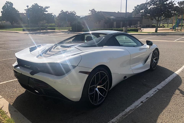 Đại gia Việt nào vừa 'đặt gạch' mua siêu xe McLaren 720S Spider hơn 23 tỷ? - Hình 5 Dai gia Viet nao vua 'dat gach' mua sieu xe McLaren 720S Spider hon 23 ty?-Hinh-5