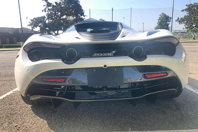 Đại gia Việt nào vừa 'đặt gạch' mua siêu xe McLaren 720S Spider hơn 23 tỷ? - Hình 6 Dai gia Viet nao vua 'dat gach' mua sieu xe McLaren 720S Spider hon 23 ty?-Hinh-6