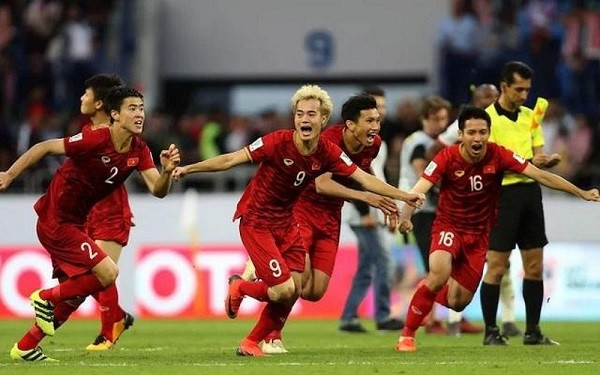 Cầu thủ Việt chơi game gì khi rảnh? Cau thu Viet choi game gi khi ranh?