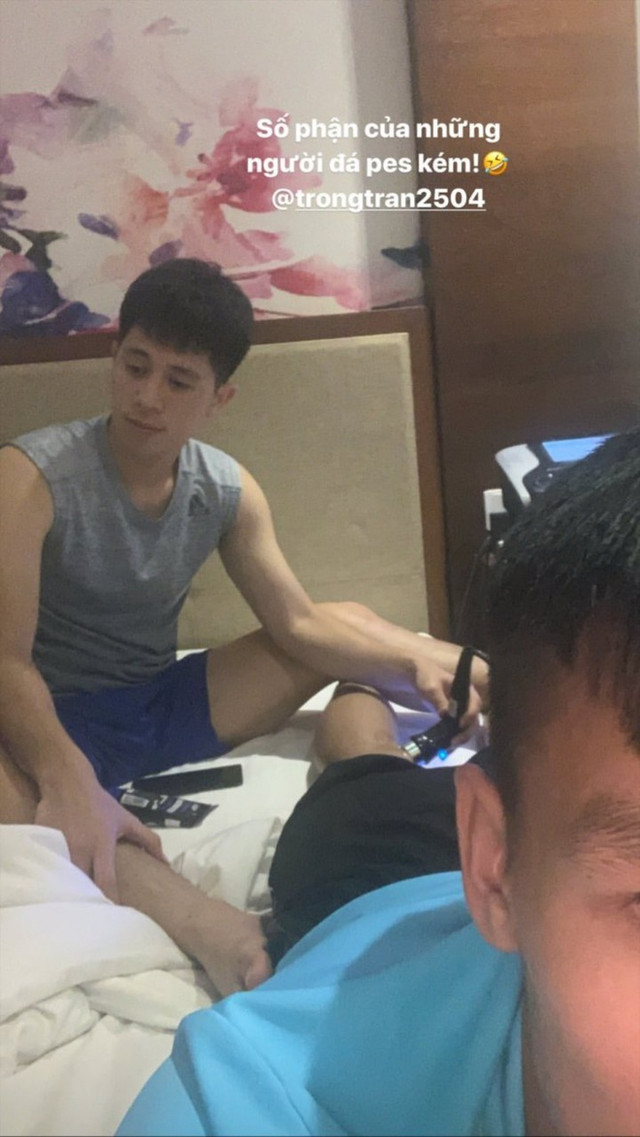 Cầu thủ Việt chơi game gì khi rảnh? - Hình 9 Cau thu Viet choi game gi khi ranh?-Hinh-9