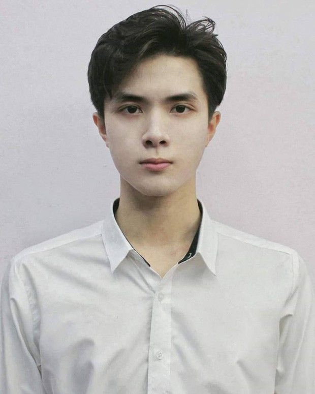 Lộ nhan sắc hot boy ảnh thẻ, dân tình ngỡ nam thần xứ Trung Lo nhan sac hot boy anh the, dan tinh ngo nam than xu Trung