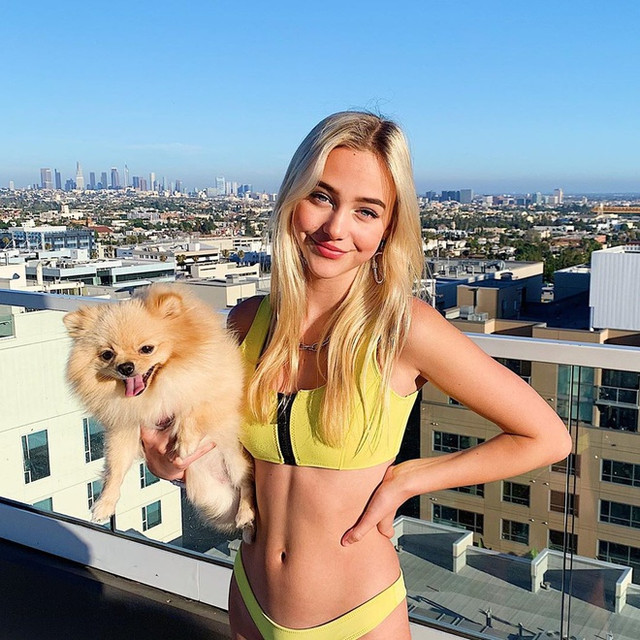 'Thiên thần hát nhép' gây sốt mạng nhờ nhan sắc siêu đẹp - Hình 4 'Thien than hat nhep' gay sot mang nho nhan sac sieu dep-Hinh-4