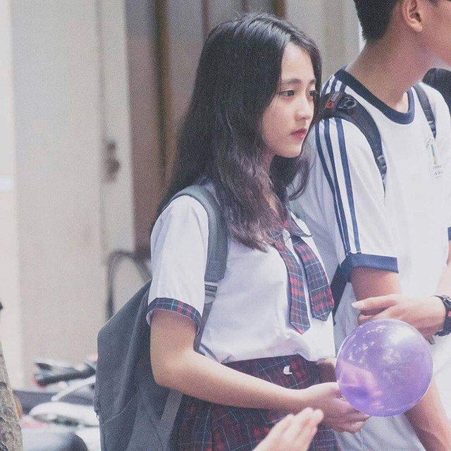 Nữ sinh 2K2 khiến dân mạng 'mệt tim' vì quá xinh - Hình 4 Nu sinh 2K2 khien dan mang 'met tim' vi qua xinh-Hinh-4