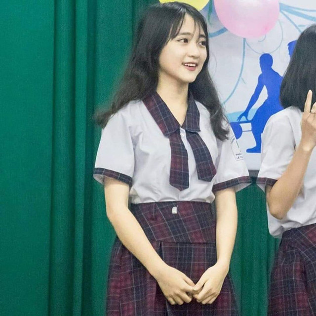 Nữ sinh 2K2 khiến dân mạng 'mệt tim' vì quá xinh Nu sinh 2K2 khien dan mang 'met tim' vi qua xinh