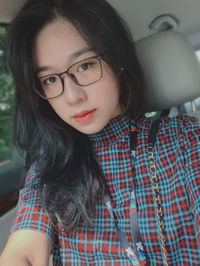 Nhan sắc cô gái tặng hoa Tổng thống Mỹ bây giờ thế nào? - Hình 10 Nhan sac co gai tang hoa Tong thong My bay gio the nao?-Hinh-10