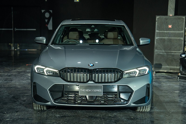 Sedan BMW 3-Series trục cơ sở dài giá 1,8 tỷ tại Thái - Hình 3 Sedan BMW 3-Series truc co so dai gia 1,8 ty tai Thai-Hinh-3