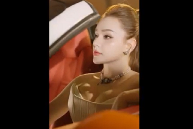 Hotgirl miền Tây chi 5 tỷ đồng mua siêu xe tự tặng sinh nhật mình - Hình 9 Hotgirl mien Tay chi 5 ty dong mua sieu xe tu tang sinh nhat minh-Hinh-9