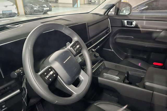 “Soi” chi tiết Hyundai SantaFe 2024 bản hybrid tiết kiệm nhiên liệu - Hình 7 “Soi” chi tiet Hyundai SantaFe 2024 ban hybrid tiet kiem nhien lieu-Hinh-7