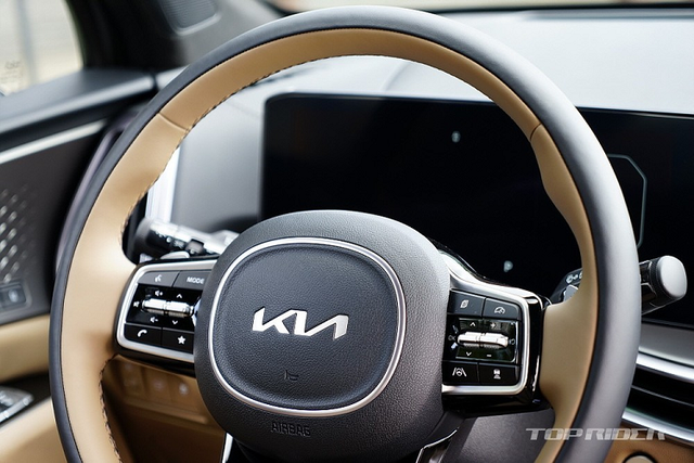 Kia Sorento 2024 đắt ngang ngửa Hyundai SantaFe mới - Hình 13 Kia Sorento 2024 dat ngang ngua Hyundai SantaFe moi-Hinh-13