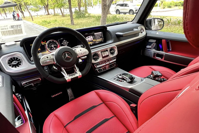 Đại gia Việt mua xe sang hơn 12 tỷ tặng vợ ngày 8/3 - Hình 5 Dai gia Viet mua xe sang hon 12 ty tang vo ngay 8/3-Hinh-5