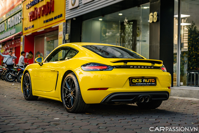 Porsche 718 Cayman chạy 3 năm được rao bán gần 5 tỷ ở Hà Nội - Hình 7 Porsche 718 Cayman chay 3 nam duoc rao ban gan 5 ty o Ha Noi-Hinh-7