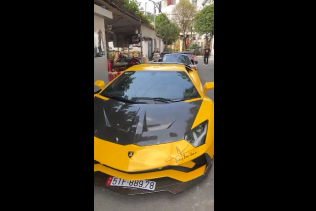 Đại gia Hoàng Kim Khánh mang dàn siêu xe trăm tỷ dạo phố - Hình 7 Dai gia Hoang Kim Khanh mang dan sieu xe tram ty dao pho-Hinh-7