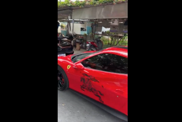 Đại gia Hoàng Kim Khánh mang dàn siêu xe trăm tỷ dạo phố - Hình 5 Dai gia Hoang Kim Khanh mang dan sieu xe tram ty dao pho-Hinh-5