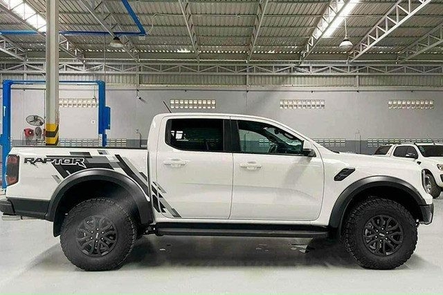 Ford Ranger Raptor 2023 hơn 1,3 tỷ sẽ đến tay khách Việt vào tháng 4 tới - Hình 3 Ford Ranger Raptor 2023 hon 1,3 ty se den tay khach Viet vao thang 4 toi-Hinh-3