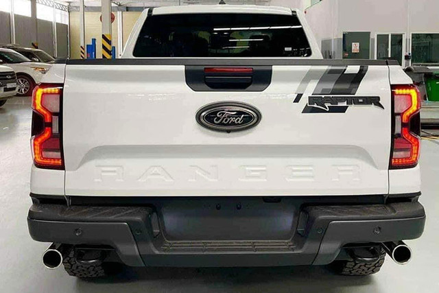 Ford Ranger Raptor 2023 hơn 1,3 tỷ sẽ đến tay khách Việt vào tháng 4 tới - Hình 5 Ford Ranger Raptor 2023 hon 1,3 ty se den tay khach Viet vao thang 4 toi-Hinh-5
