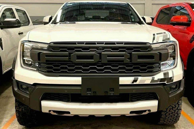 Ford Ranger Raptor 2023 hơn 1,3 tỷ sẽ đến tay khách Việt vào tháng 4 tới - Hình 4 Ford Ranger Raptor 2023 hon 1,3 ty se den tay khach Viet vao thang 4 toi-Hinh-4