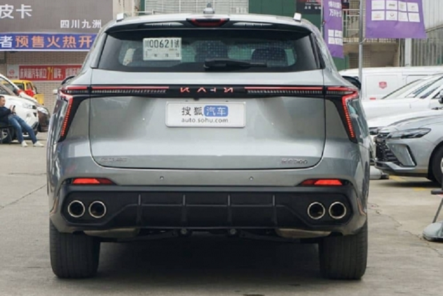 Chi tiết chiếc xe gia đình chỉ từ 341 triệu đồng - Hình 10 Chi tiet chiec xe gia dinh chi tu 341 trieu dong-Hinh-10