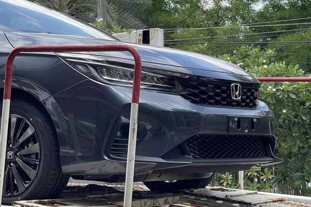 Cận cảnh Honda City RS 2023 tại Thái Lan - Hình 6 Can canh Honda City RS 2023 tai Thai Lan-Hinh-6