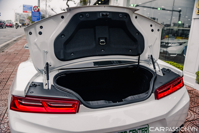 Hằng Túi rao bán Chevrolet Camaro RS giá 2,3 tỷ ở Hà Nội - Hình 9 Hang Tui rao ban Chevrolet Camaro RS gia 2,3 ty o Ha Noi-Hinh-9