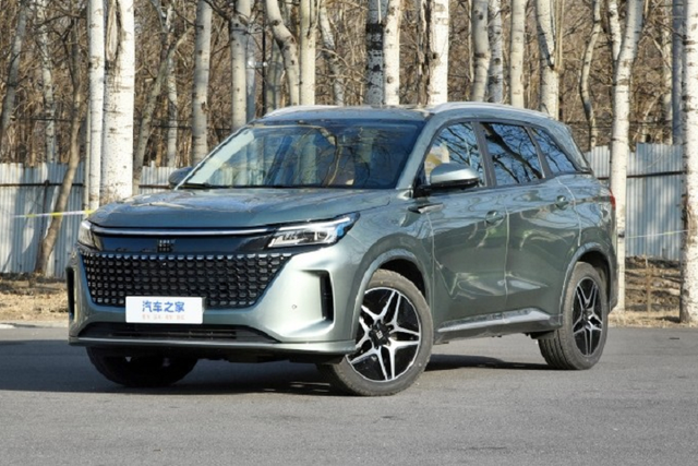 Landian E5 2023 của Trung Quốc từ 478 triệu đồng có gì đặc biệt? - Hình 2 Landian E5 2023 cua Trung Quoc tu 478 trieu dong co gi dac biet?-Hinh-2