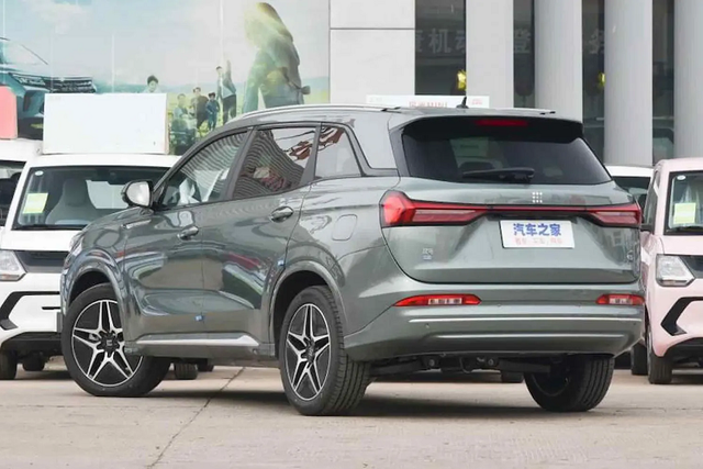 Landian E5 2023 của Trung Quốc từ 478 triệu đồng có gì đặc biệt? - Hình 10 Landian E5 2023 cua Trung Quoc tu 478 trieu dong co gi dac biet?-Hinh-10