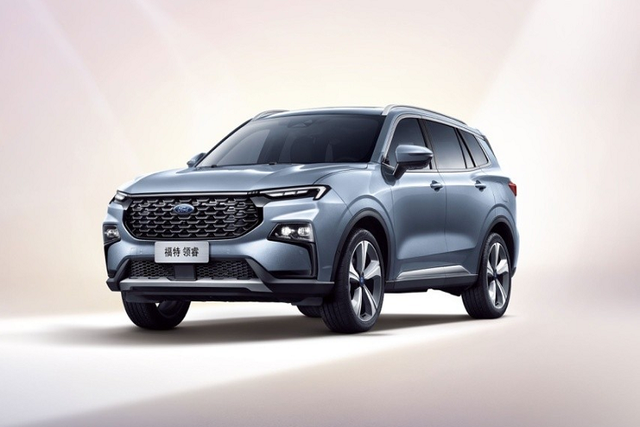 Cận cảnh 'đàn anh' của Territory từ 419 triệu đồng Can canh 'dan anh' cua Territory tu 419 trieu dong