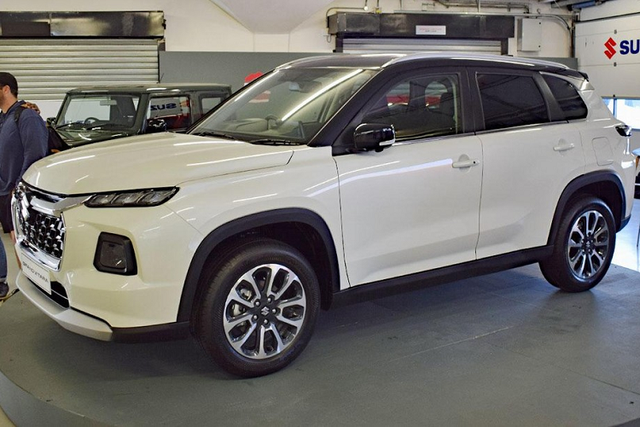 Suzuki Grand Vitara 2023 chỉ từ 300 triệu đồng có gì? - Hình 4 Suzuki Grand Vitara 2023 chi tu 300 trieu dong co gi?-Hinh-4