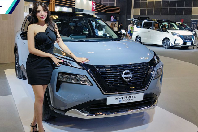 Cận cảnh Nissan X-Trail 2023 'chào hàng' ở Singapore Can canh Nissan X-Trail 2023 'chao hang' o Singapore
