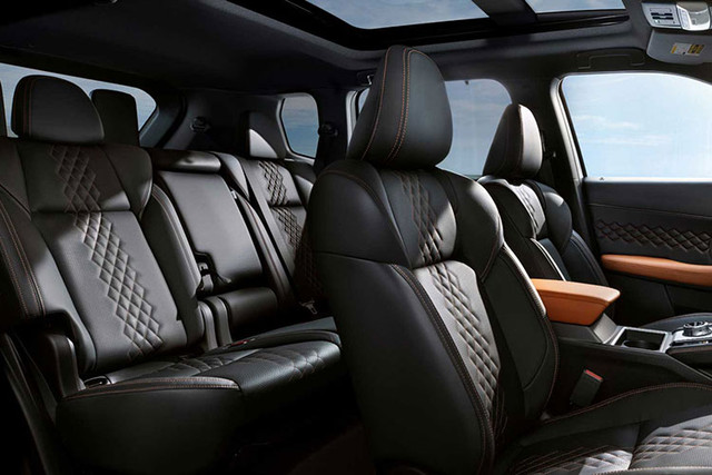 Chi tiết Mitsubishi Outlander Ralliart 2024 mạnh gần 300 mã lực - Hình 6 Chi tiet Mitsubishi Outlander Ralliart 2024 manh gan 300 ma luc-Hinh-6