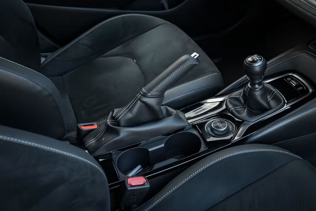 Ô tô điện của Toyota sẽ được trang bị hộp số sàn? - Hình 6 O to dien cua Toyota se duoc trang bi hop so san?-Hinh-6