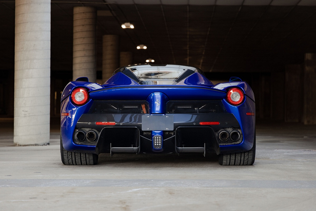Siêu xe hàng hiếm Ferrari LaFerrari độc nhất thế giới lên sàn đấu giá - Hình 4 Sieu xe hang hiem Ferrari LaFerrari doc nhat the gioi len san dau gia-Hinh-4