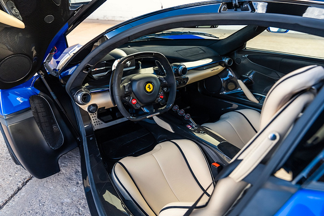 Siêu xe hàng hiếm Ferrari LaFerrari độc nhất thế giới lên sàn đấu giá - Hình 7 Sieu xe hang hiem Ferrari LaFerrari doc nhat the gioi len san dau gia-Hinh-7