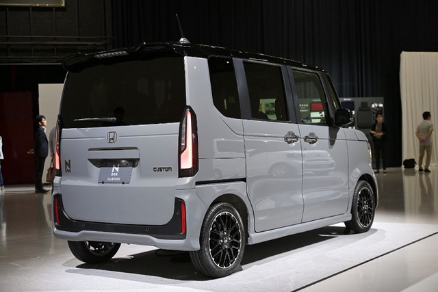 Xe hộp diêm Honda N-Box 2024 giá rẻ chưa mở bán đã cháy hàng - Hình 13 Xe hop diem Honda N-Box 2024 gia re chua mo ban da chay hang-Hinh-13