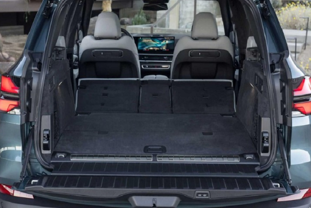 Cận cảnh BMW X5 2024 từ 1,5 tỷ đồng sắp về Việt Nam - Hình 13 Can canh BMW X5 2024 tu 1,5 ty dong sap ve Viet Nam-Hinh-13