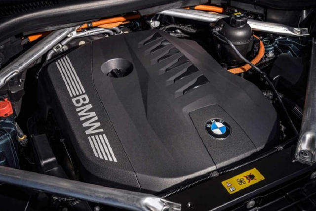 Cận cảnh BMW X5 2024 từ 1,5 tỷ đồng sắp về Việt Nam - Hình 10 Can canh BMW X5 2024 tu 1,5 ty dong sap ve Viet Nam-Hinh-10