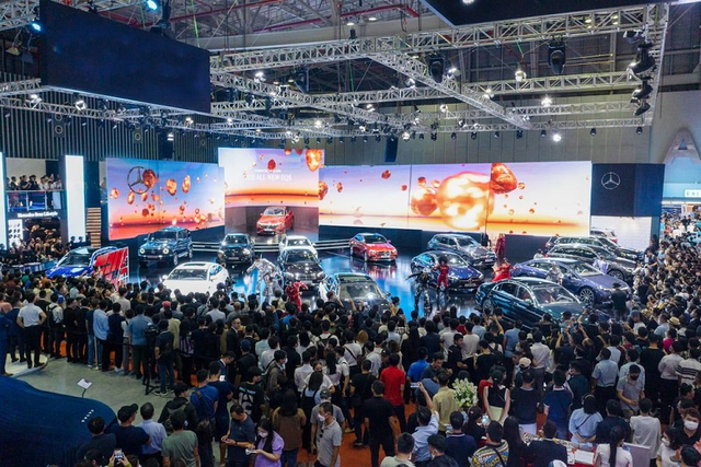 Lý do triển lãm ôtô lớn nhất Việt Nam - VMS 2023 bất ngờ bị huỷ? Ly do trien lam oto lon nhat Viet Nam - VMS 2023 bat ngo bi huy?