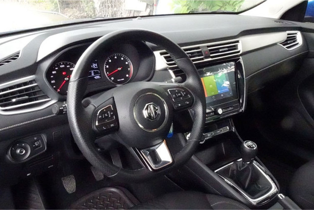 Chi tiết MG RX5 và MG5 số sàn giá mềm - Hình 9 Chi tiet MG RX5 va MG5 so san gia mem-Hinh-9