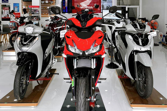 Xe máy Suzuki và Honda giảm giá mạnh tới hơn 50 triệu đồng dịp Tết - Hình 3 Xe may Suzuki va Honda giam gia manh toi hon 50 trieu dong dip Tet-Hinh-3