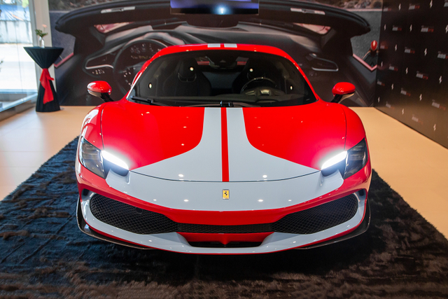 Ra mắt siêu xe Ferrari 296 GTS từ 23 tỷ cho các đại gia Việt Nam - Hình 5 Ra mat sieu xe Ferrari 296 GTS tu 23 ty cho cac dai gia Viet Nam-Hinh-5