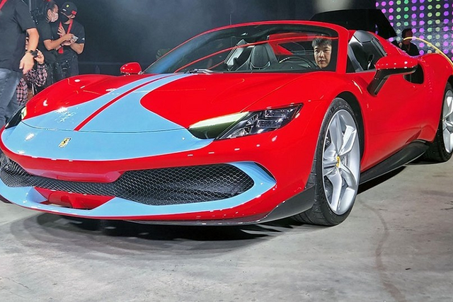 Ra mắt siêu xe Ferrari 296 GTS từ 23 tỷ cho các đại gia Việt Nam - Hình 3 Ra mat sieu xe Ferrari 296 GTS tu 23 ty cho cac dai gia Viet Nam-Hinh-3