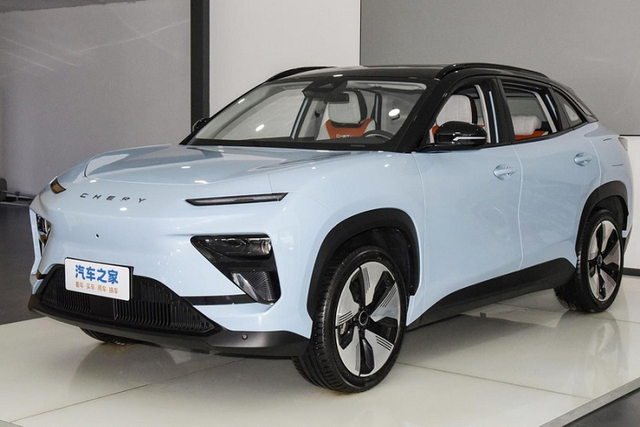 Chery eQ7 - SUV điện Trung Quốc chỉ từ 419 triệu đồng - Hình 2 Chery eQ7 - SUV dien Trung Quoc chi tu 419 trieu dong-Hinh-2