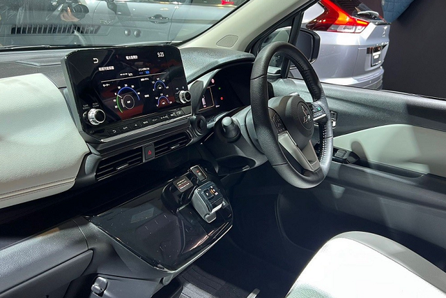Cận cảnh xe điện 'bao diêm' Mitsubishi eK Cross EV - Hình 5 Can canh xe dien 'bao diem' Mitsubishi eK Cross EV-Hinh-5