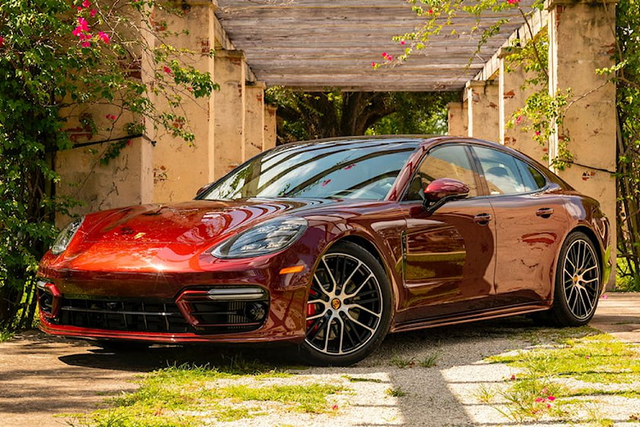 Triệu hồi Porsche Panamera và Bentley Continental GT do nguy cơ cháy nổ Trieu hoi Porsche Panamera va Bentley Continental GT do nguy co chay no