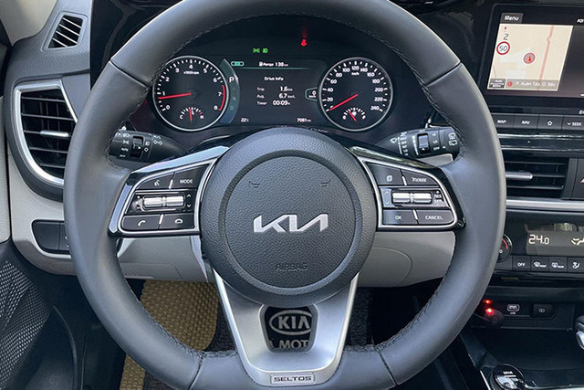 “Phat them” voi Kia Seltos 2024 tai An Do, chi tu 308 trieu dong-Hinh-7