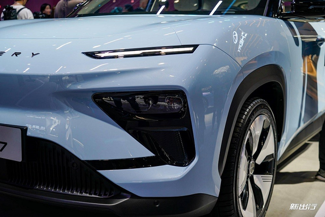 SUV chạy điện Chery eQ7 2023 chưa đến 700 triệu đồng - Hình 6 SUV chay dien Chery eQ7 2023 chua den 700 trieu dong-Hinh-6