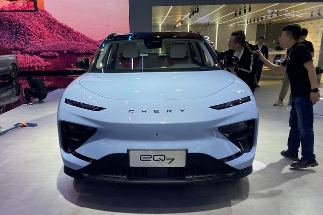 SUV chạy điện Chery eQ7 2023 chưa đến 700 triệu đồng - Hình 4 SUV chay dien Chery eQ7 2023 chua den 700 trieu dong-Hinh-4